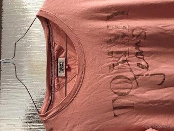 TOMMY HILFIGER originál pudrove damske tricko S/M - 2