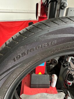 195/60 R16 - 2