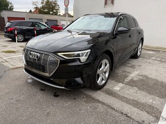 Audi e-tron 55 S-LINE 300 kW iba 42tis km Matrix, Pano - 2