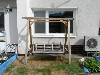 drevená hojdačka - 2