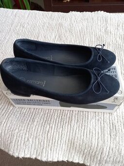 Dievčenské - dámske tmavomodré poltopánky - balerínky č. 38 - 2