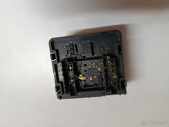 vypinac svetiel VOLVO V40 S40 30818135 30€ - 2