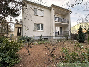 Rodinný dom s veľkým pozemkom v tichej lokalite Hurbanova - 2