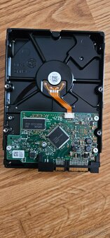 Hitachi Deskstar 250 GB 3,5" HDD, SATA - 2