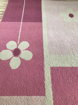 Predám pekný kvalitný koberec - 2