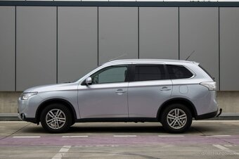 Mitsubishi Outlander 2.2 DI-D Intense - 2