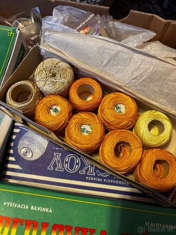 Krabica plná bavlniek - 2