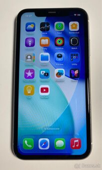 iPhone 11, batéria 84% - 2