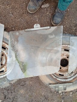 Diely na škodu 120 - 2