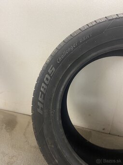 Letné pneu 215/55 r17 - 2