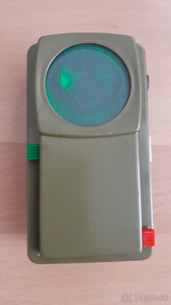 Predám starú ručnú baterku na 4,5V batériu - 2