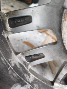 Predám elektron Volkswagen 5x112 R16 - 2