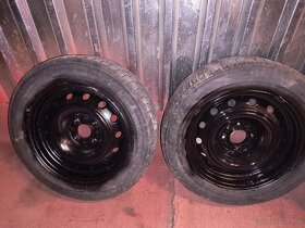 Zimné pneumatiky 185/65 R15 + plechové disky - 2