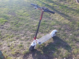 Elektrokolobežka MS Energy e10 Scooter - nafukovacie kolesá - 2