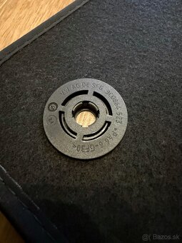OEM predné velúrove koberce VW T5, T6, T6.1 - 2