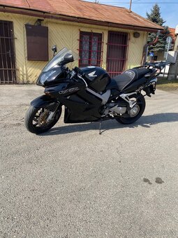 Honda VFR 800 FI - 2