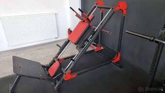 Predám legpress + hack squat 2v1 - 2