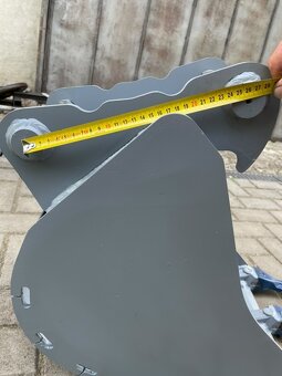 Lyžica na bager 30 cm – nová, nepoužívaná 250 € - 2