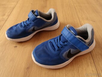 Tenisky NIKE č. 27,5 (vnút. dĺžka 17,7 cm) - TOP STAV. - 2