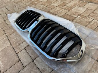 Grill ladvinky - predná maska bmw X1 f48 - 2