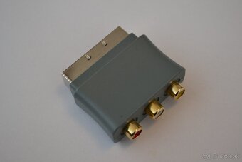Scart prevodník, pekný stav, orig. Microsoft - 2