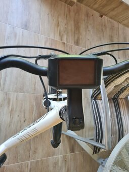 E-bike damsky mestsky. - 2