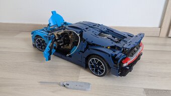 Bugatti Chiron 42083 - 2