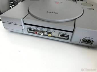 PS1 prvá európska verzia SCPH-1002 - 2