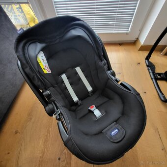Chicco URBAN PLUS 3 v 1 - 2