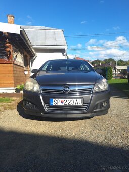 Opel Astra H - 2