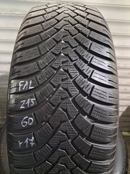 Falken zimné 215/60/R17 - 2