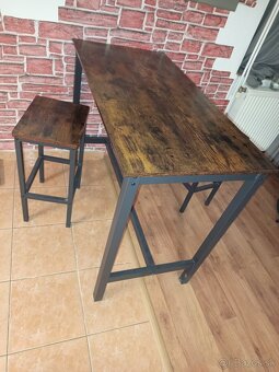 Stôl so stoličkami - 2