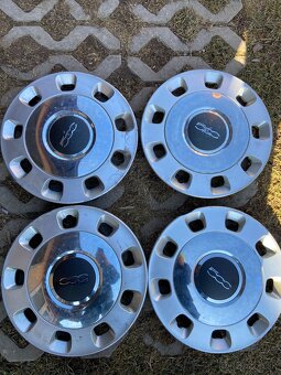 Puklice fiat 500 - 2