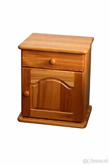 Predám postele + nočné stolíky - 2