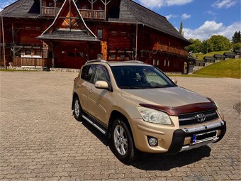 Toyota RAV4 - 2