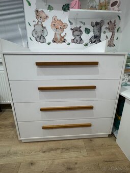 Komoda s prebaľovacím pultom - 2