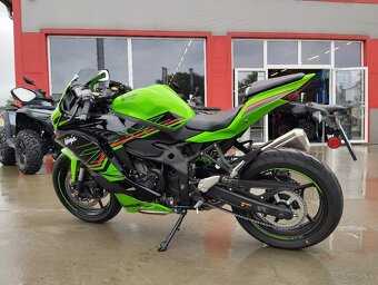 Kawasaki Ninja ZX-4RR - 2