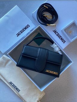 Jacquemus čierna kabelka - 2