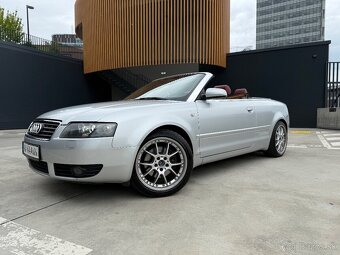 Audi A4 kabriolet 2,4i - 2