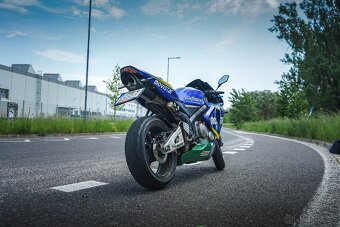 Honda CBR 600RR 2006 - 2