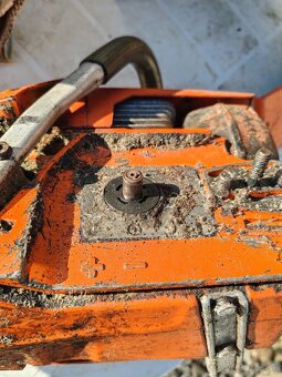 Husqvarna 242 xp - 2