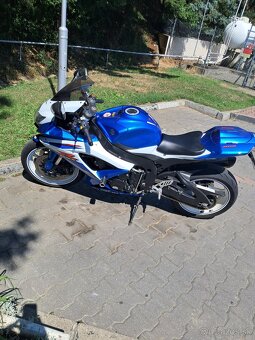 Suzuki gsxr 600 k9 - 2