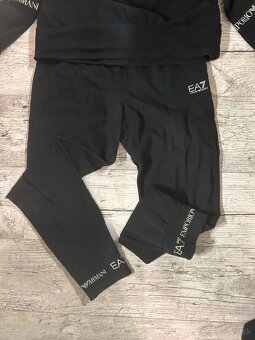 Dámska tepláková súprava Emporio Armani - 2