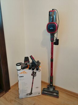 Predám tyčový vysávač ETA Fénix - 2