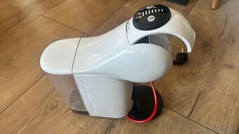 Kavovar Dolce Gusto biely - 2