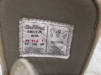 Dievčenské korčule v.33 - 2