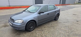 Opel Astra 1,4i - 2