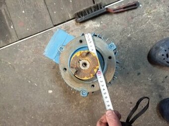 Predám prirubový elektromotr - 2