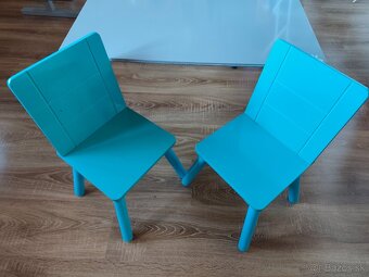 Detský stolík a 4 stoličky - 2