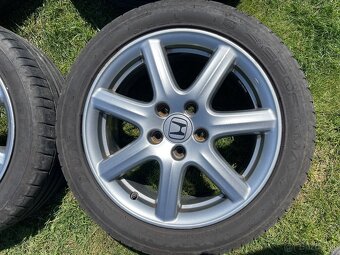 Honda 225/45 R17 - 2